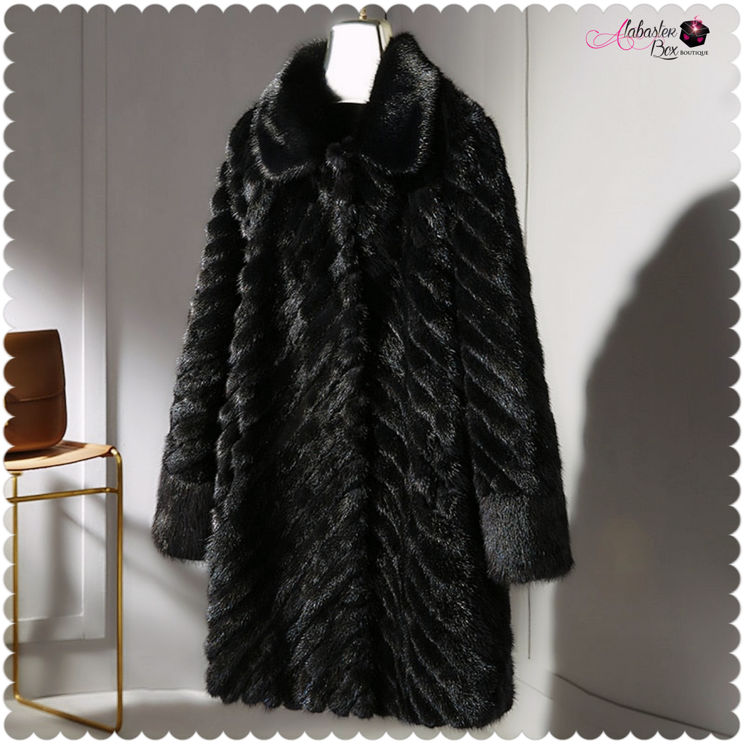 Mink 👌🏾 Condition Fur Coat - Alabaster Box Boutique