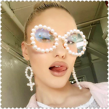 Load image into Gallery viewer, “The PEARLfect ⚪️ Cat Eye” Sunglasses - Alabaster Box Boutique