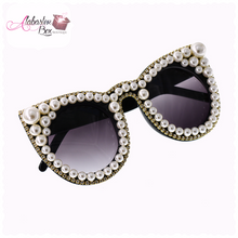 Load image into Gallery viewer, The &quot;PEARLFect ⚪️ Image&quot; Sunglasses - Alabaster Box Boutique