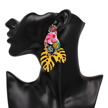 Load image into Gallery viewer, &quot;Tropical 🌴 Fever&quot; Earrings - Alabaster Box Boutique
