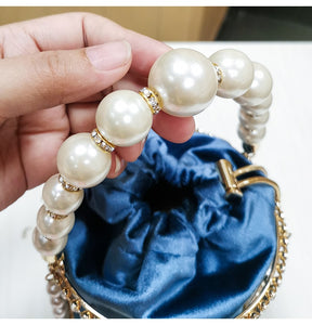 "Locked In A 🔐Cage" Purse - Alabaster Box Boutique