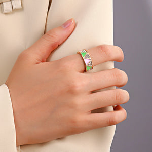 The "GeomAKAtric 💕💚" Ring - Alabaster Box Boutique