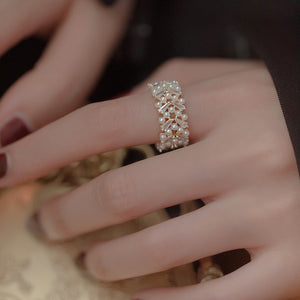 The “PEARLfect ⚪️ Adjustable Ring” - Alabaster Box Boutique